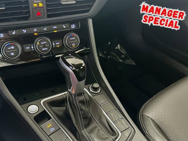 Used 2024 Volkswagen Jetta SE FWD image 18
