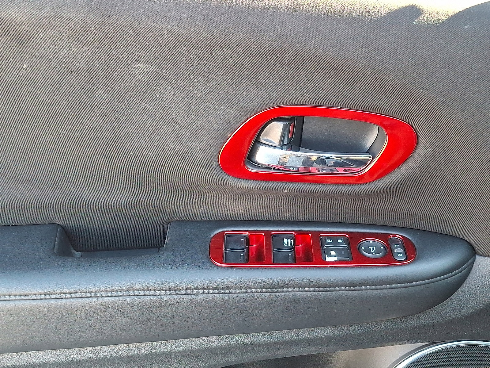 Used 2018 Honda HR-V EX image 12