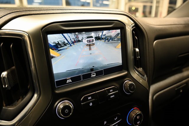 Used 2021 Chevrolet Silverado 1500 LT Trail Boss w/ Convenience Package II image 17