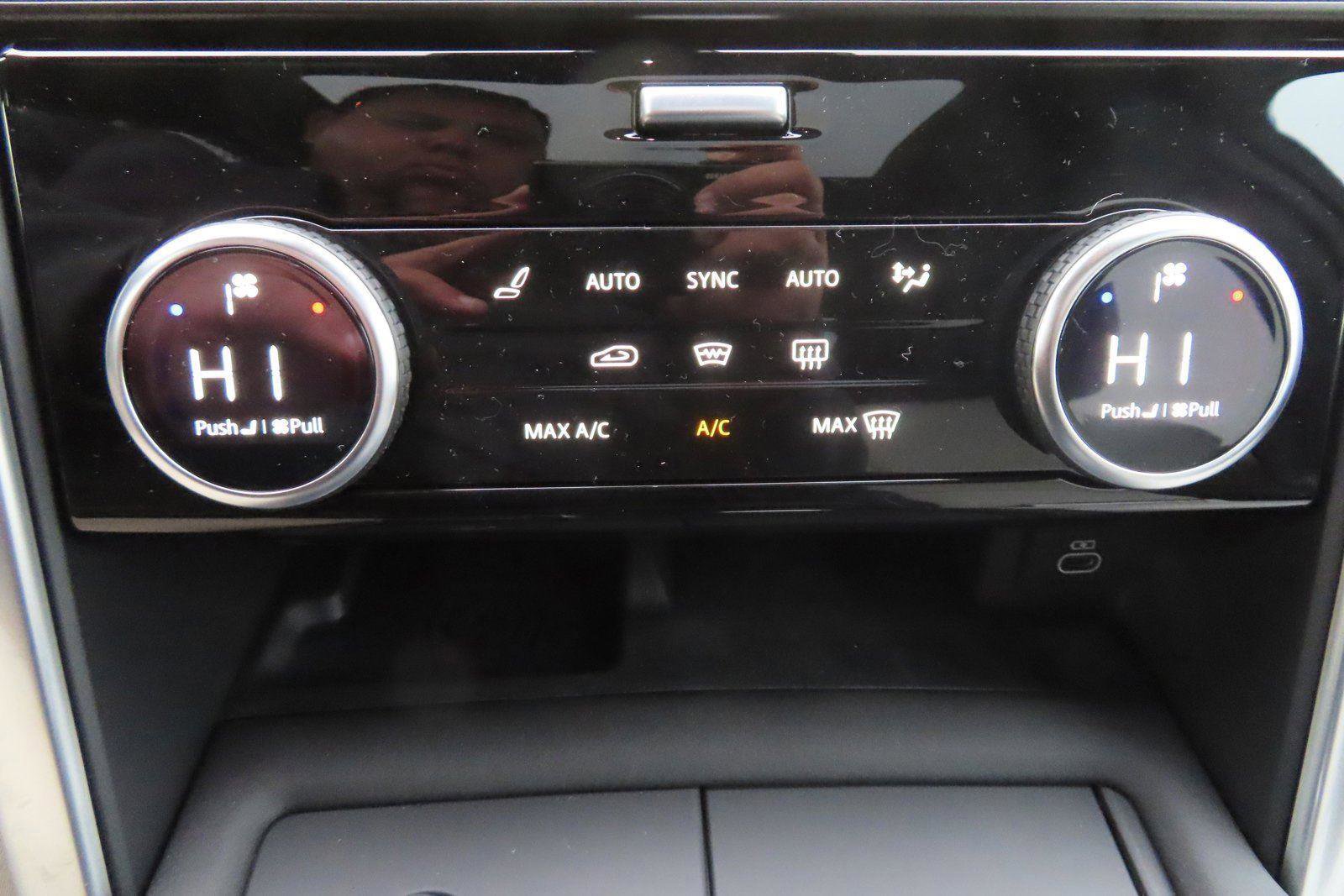 New 2024 Land Rover Discovery Dynamic SE AWD/4WD image 42