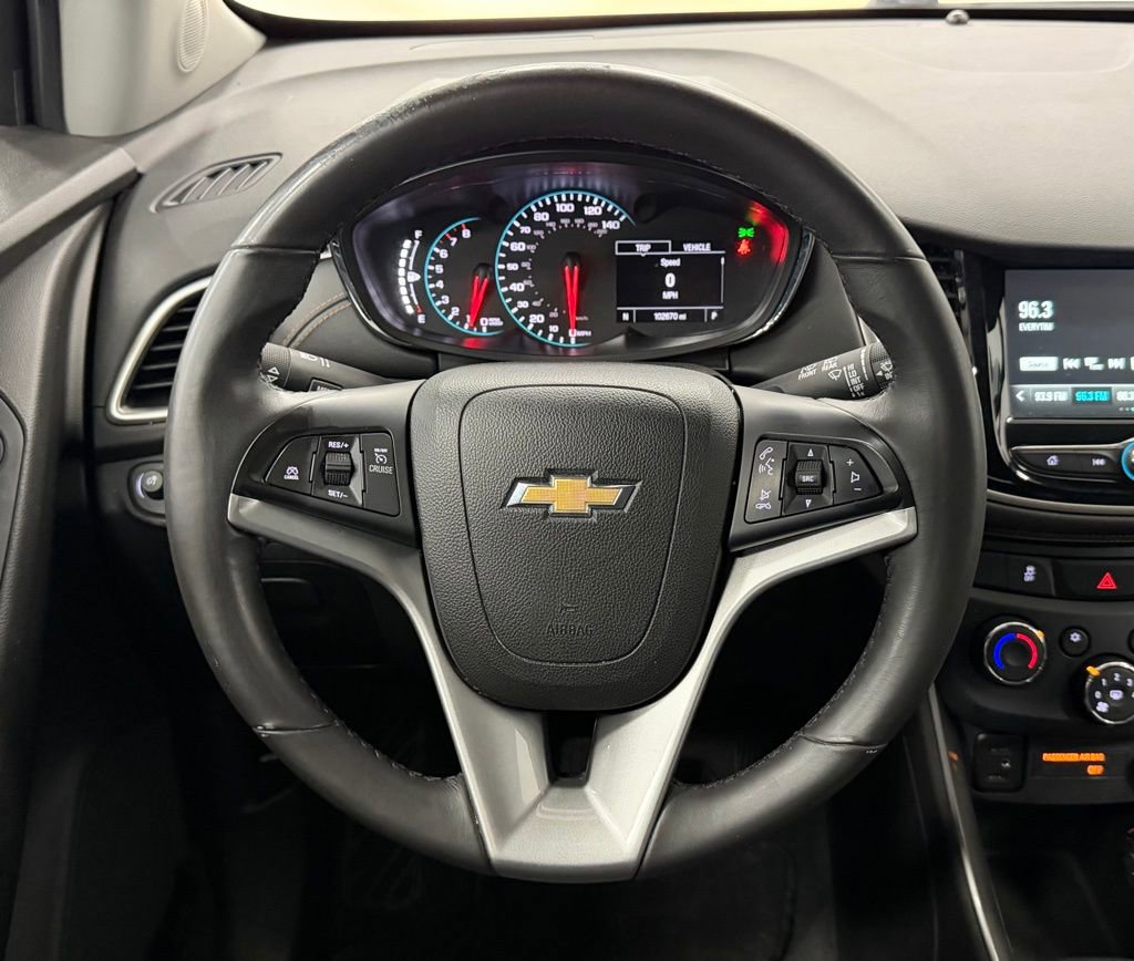 Used 2017 Chevrolet Trax LT w/ LT Convenience Package image 16