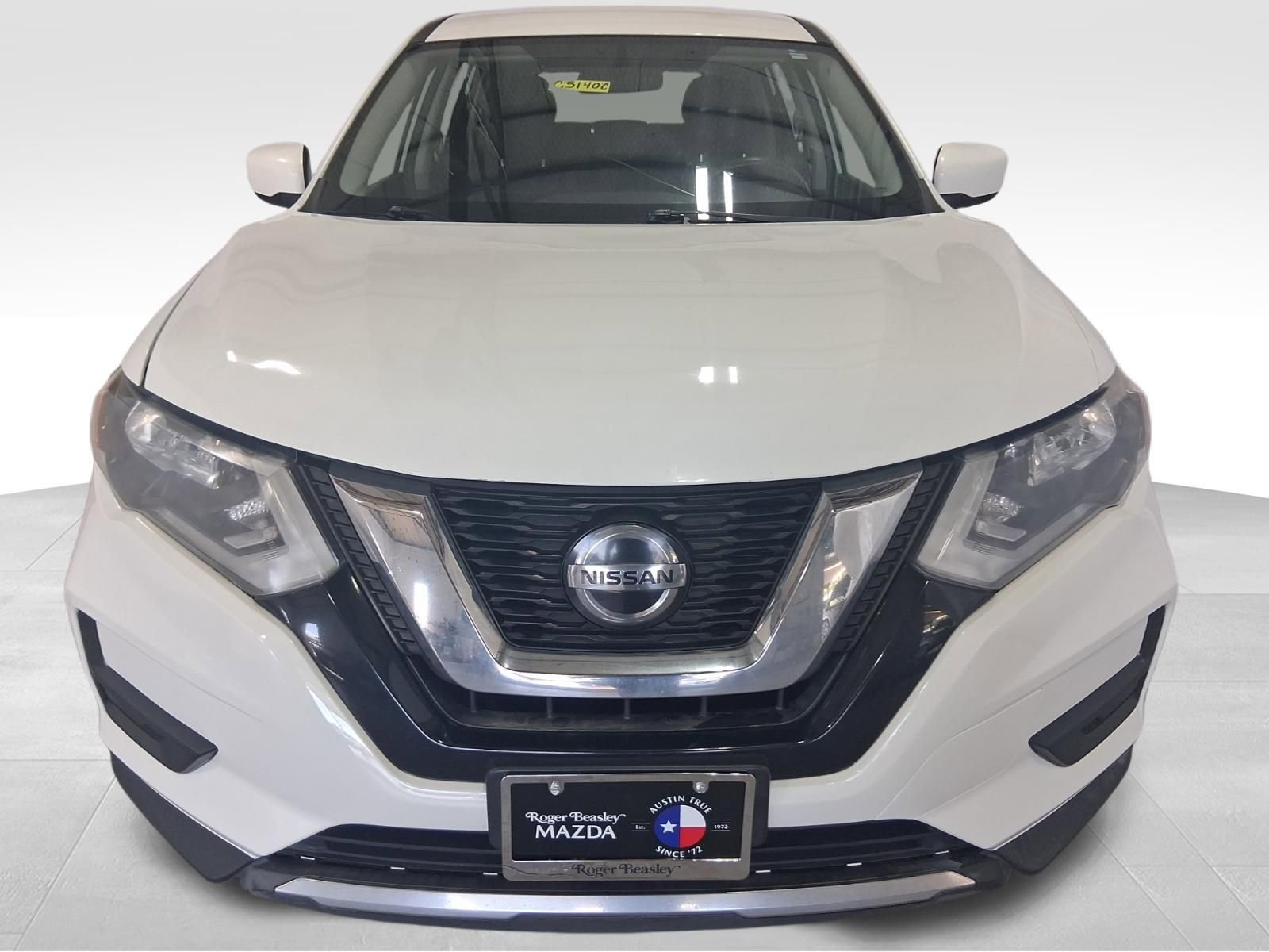 Used 2018 Nissan Rogue S AWD/4WD image 2