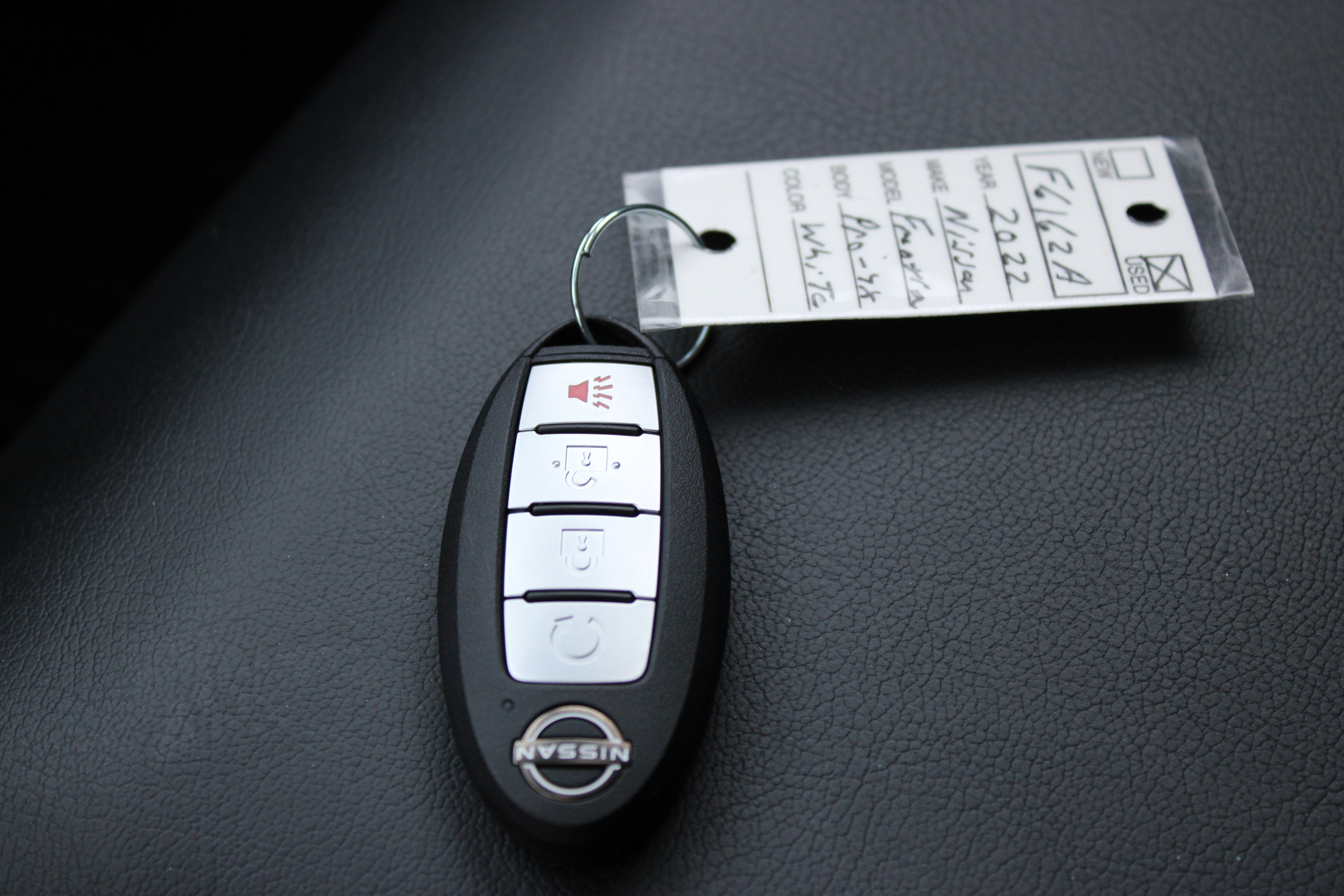 Certified 2022 Nissan Frontier PRO-4X w/ Pro-4X Premium Package image 40