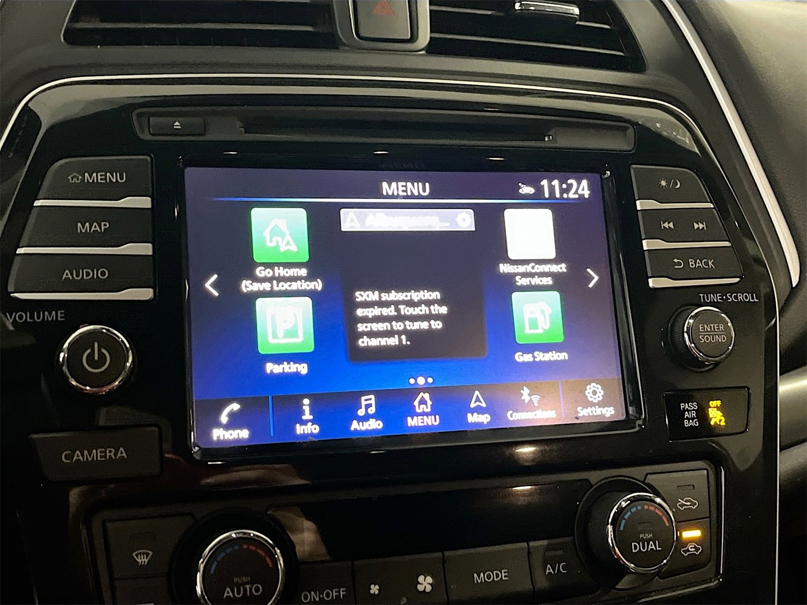 Used 2023 Nissan Maxima SR w/ Sport Mat Group image 15