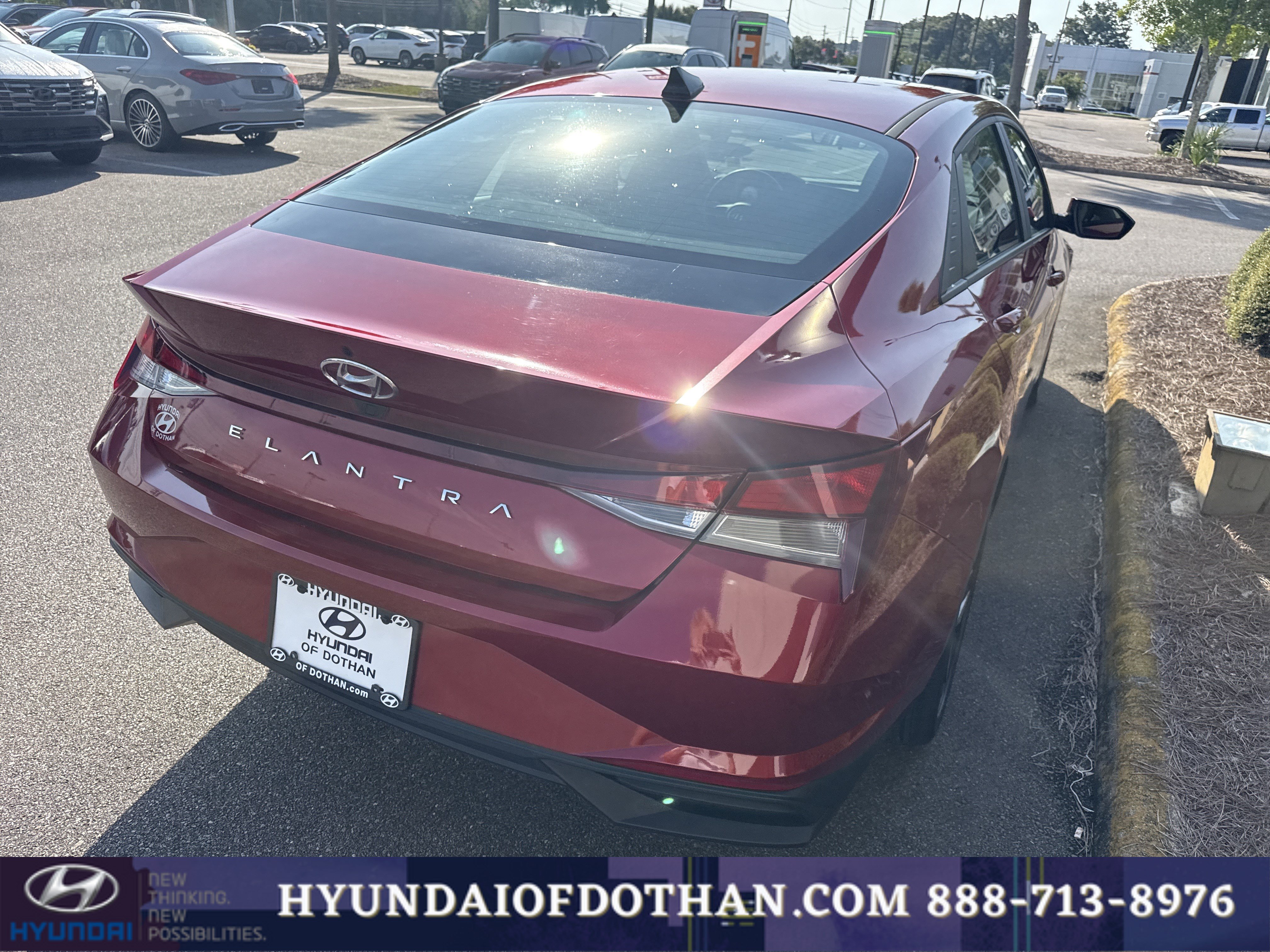 Certified 2023 Hyundai Elantra SEL w/ Convenience Package FWD image 4