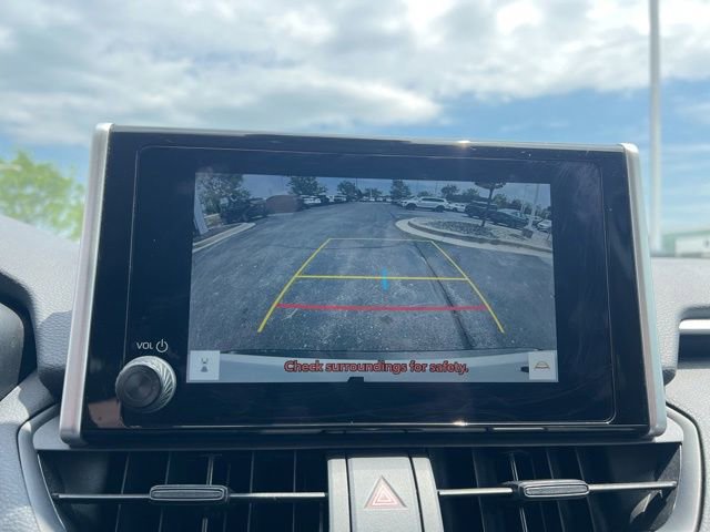 Used 2025 Toyota RAV4 XLE FWD image 19