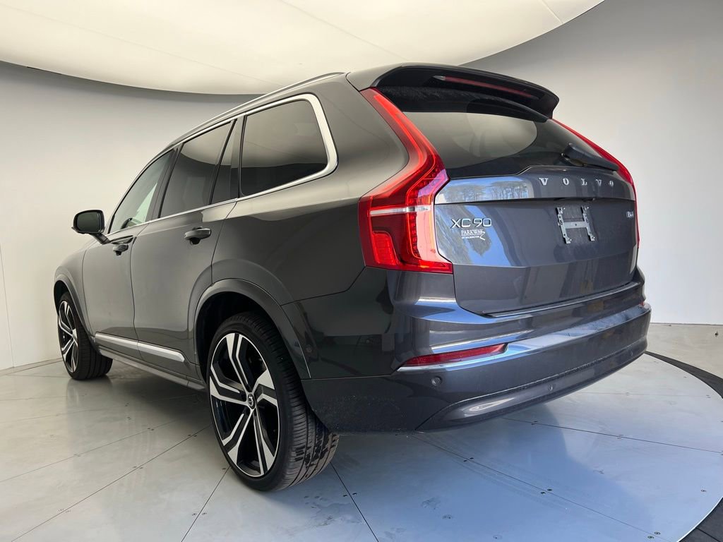 Used 2025 Volvo XC90 B6 Ultra w/ Protection Package Premier image 8