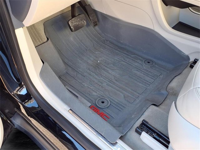 Certified 2023 GMC Acadia Denali w/ Black Diamond Edition image 22