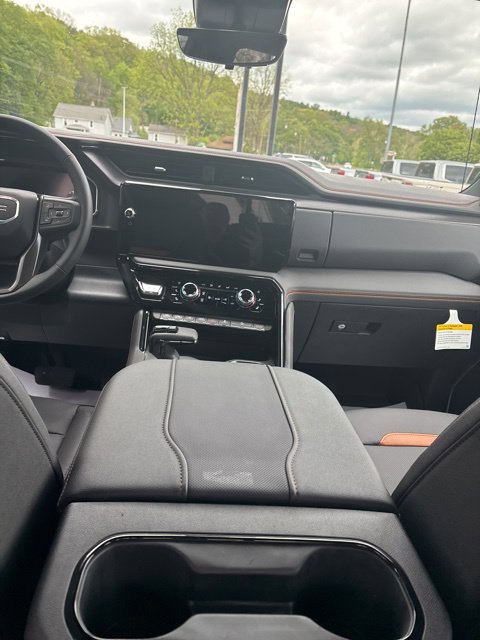 New 2026 GMC Sierra 1500 AT4 w/ Technology Package AWD/4WD image 18