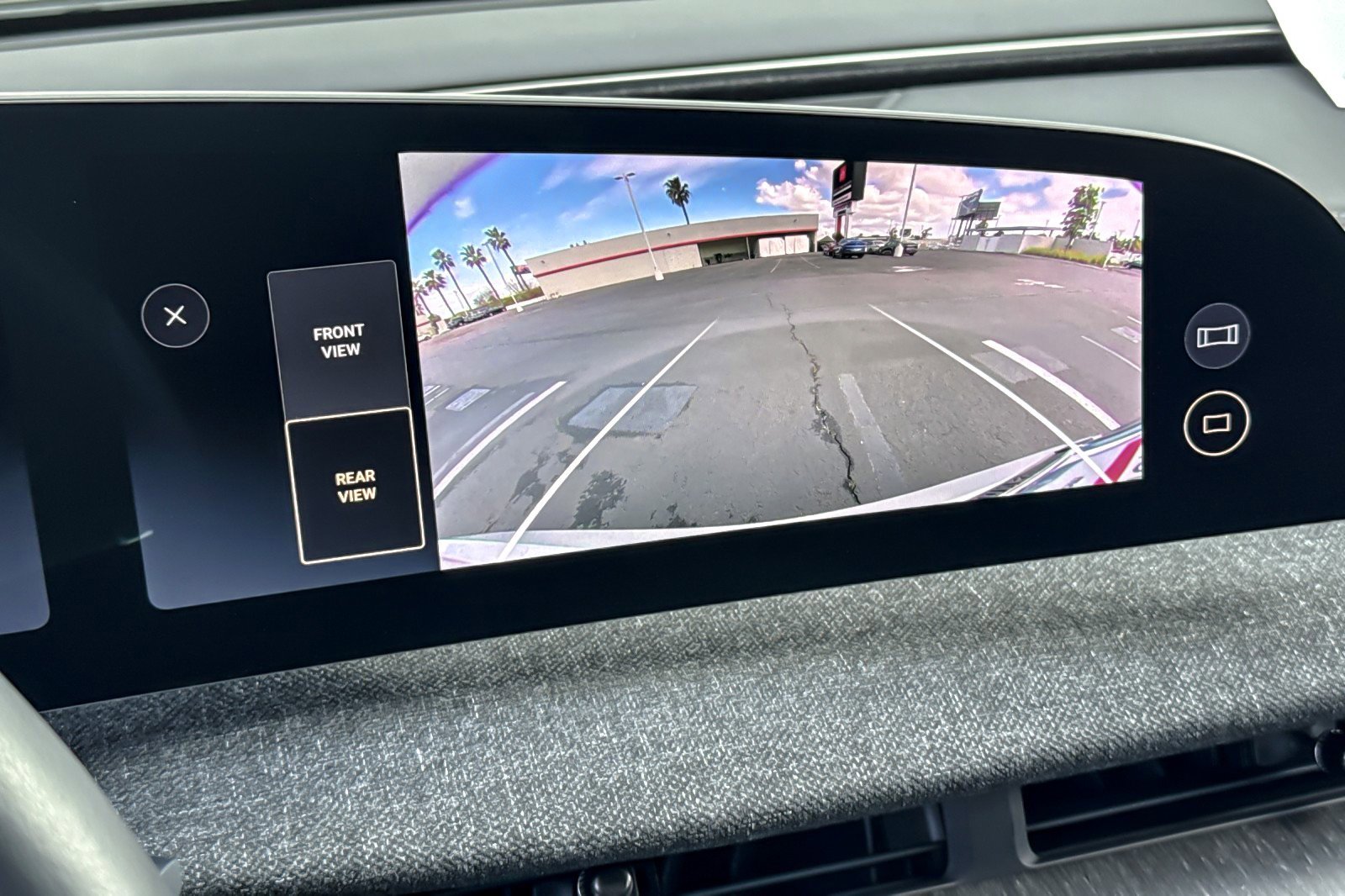 Used 2024 Lucid Air Touring image 18