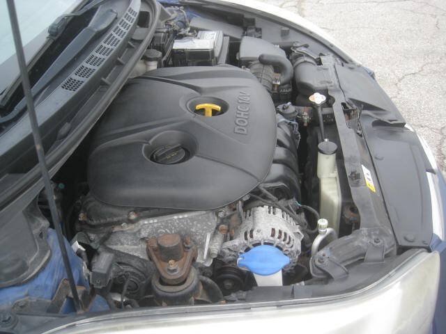 Used 2016 Hyundai Elantra SE FWD image 28
