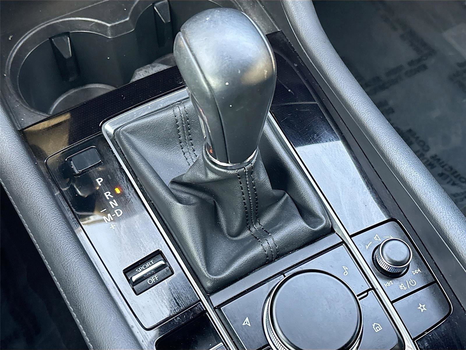 Used 2023 MAZDA MAZDA3 s image 18