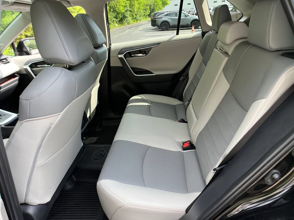 Certified 2025 Toyota RAV4 Limited w/ Advanced Technology Package AWD/4WD image 22
