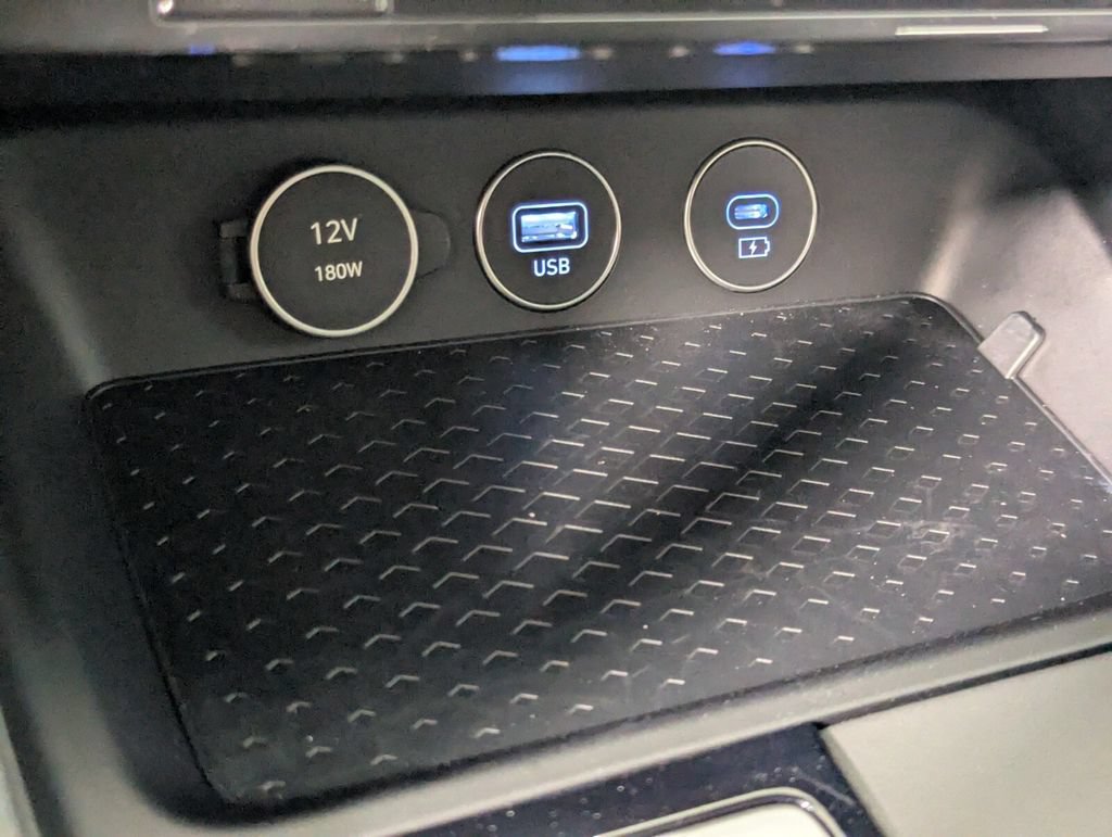 Used 2026 Genesis G70 2.5T RWD image 22