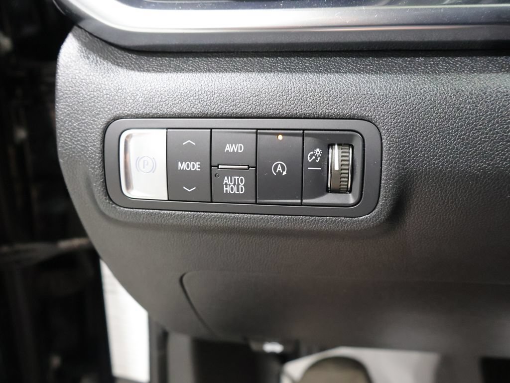 Used 2025 GMC Terrain Elevation AWD/4WD image 28