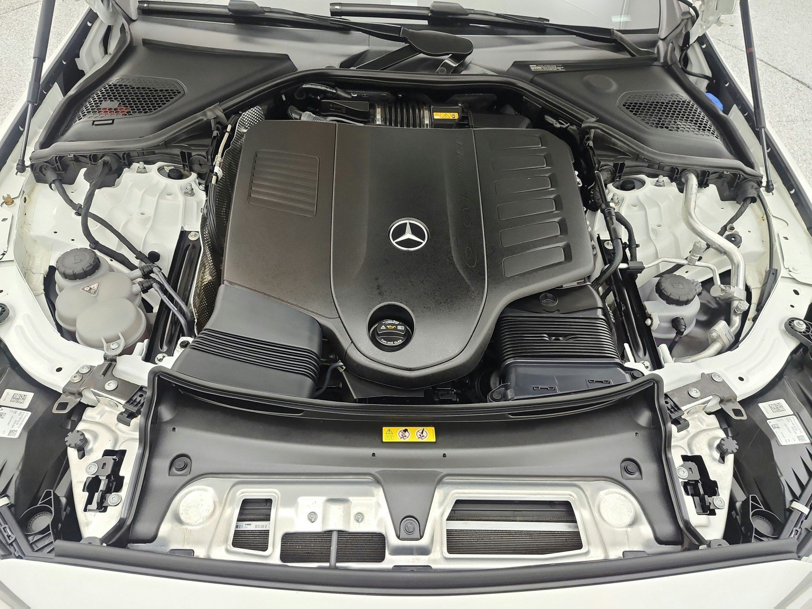 Certified 2024 Mercedes-Benz E 450 4MATIC Sedan image 17