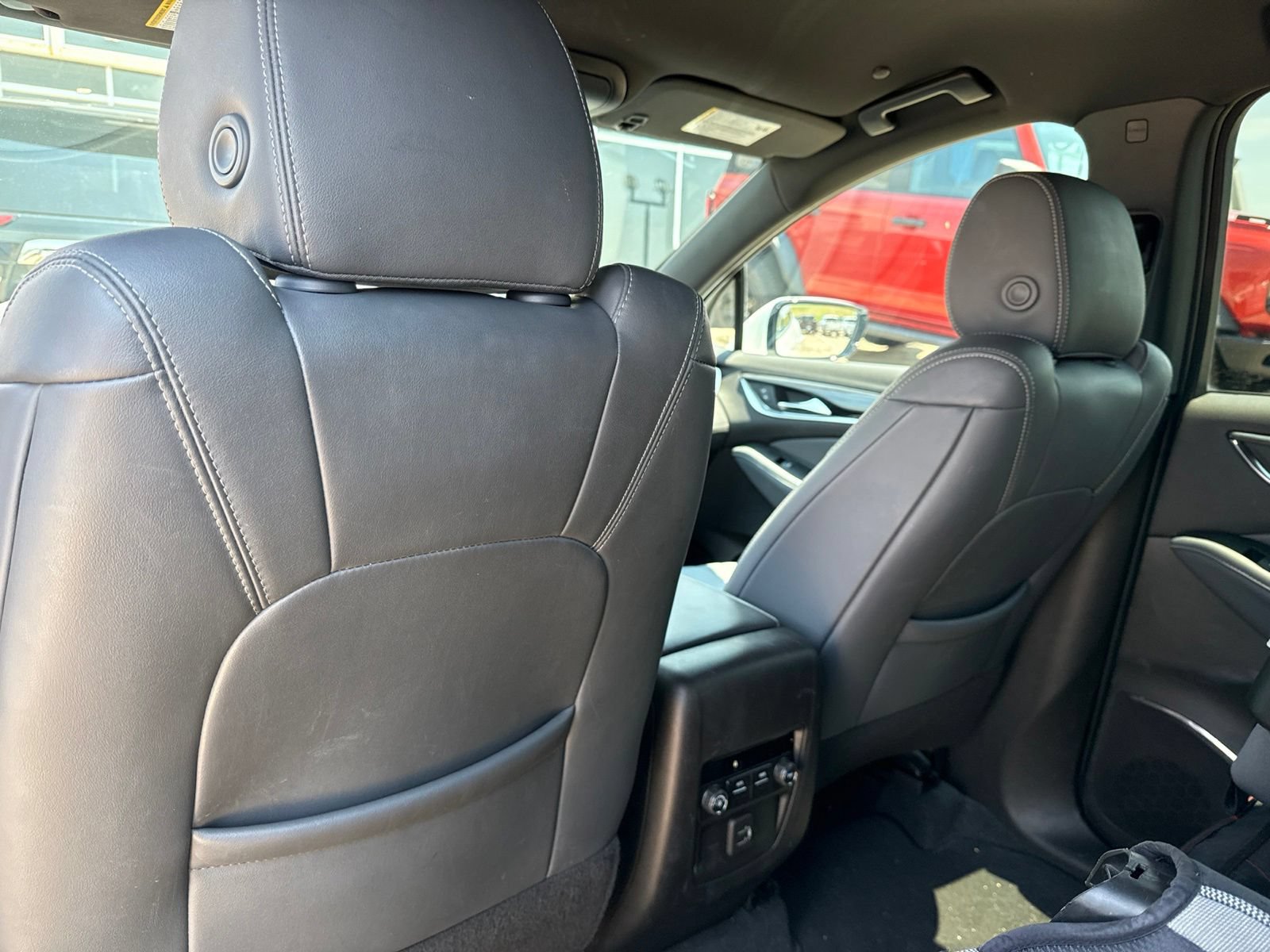 Used 2024 Buick Enclave Essence FWD image 11