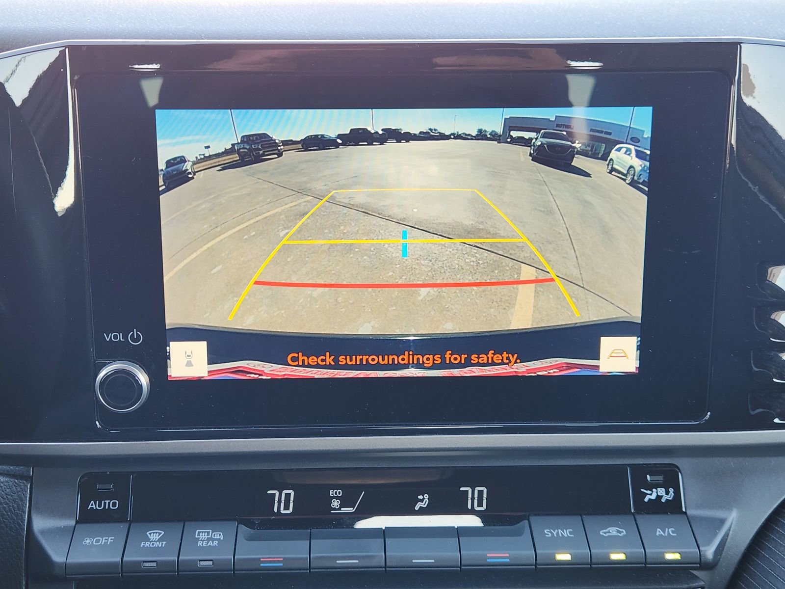 Used 2025 Toyota Camry SE w/ Convenience Package image 21