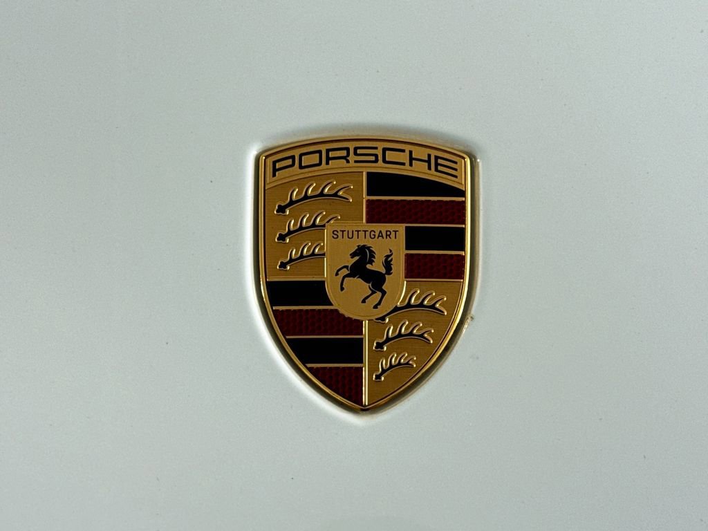 Used 2025 Porsche Macan Electric RWD image 28