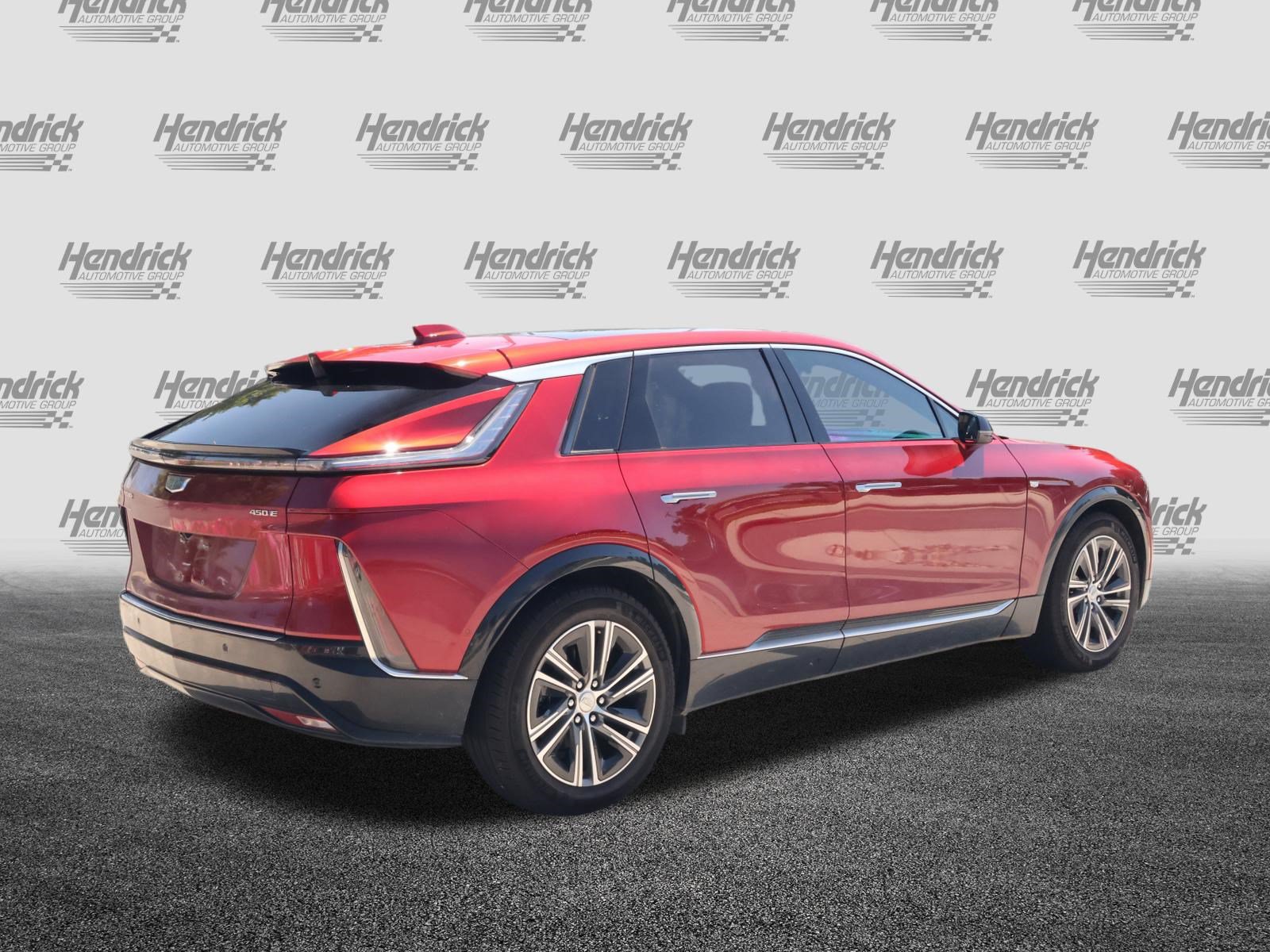 Used 2024 Cadillac Lyriq Luxury RWD image 9