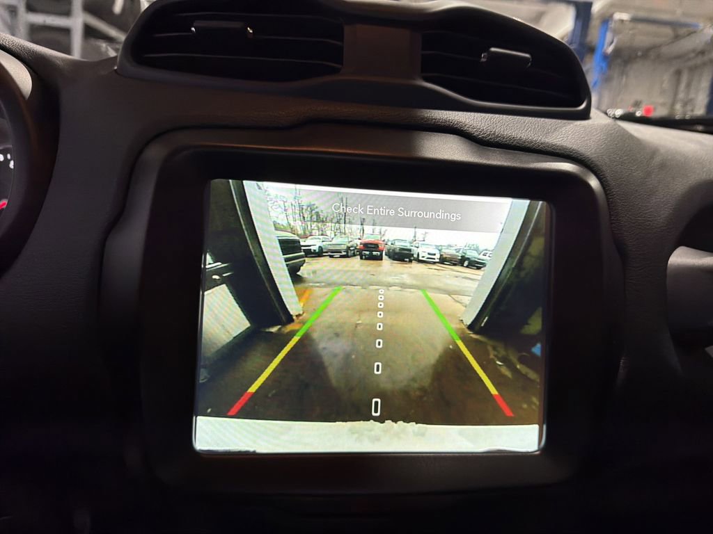 Used 2023 Jeep Renegade Trailhawk w/ Trailhawk Elite Group image 26