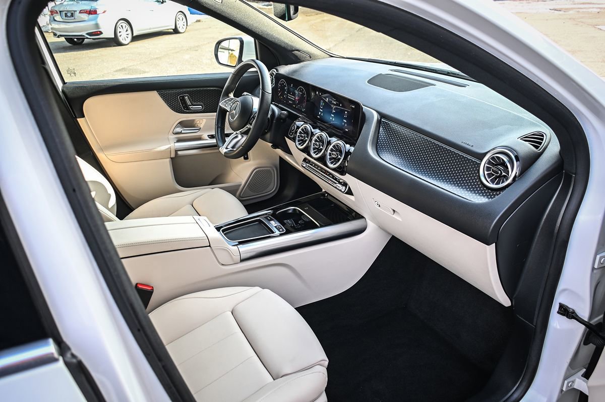 Used 2025 Mercedes-Benz GLA 250 image 16