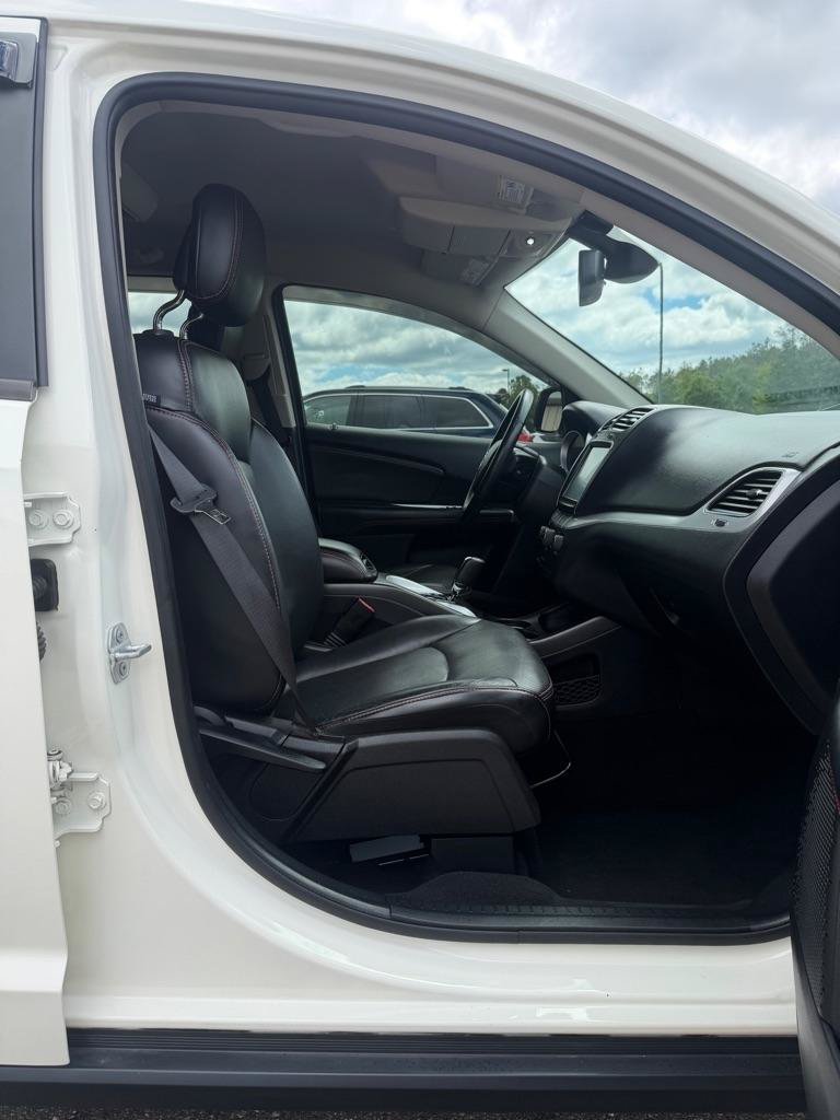 Used 2019 Dodge Journey GT w/ Driver Convenience Group AWD/4WD image 17