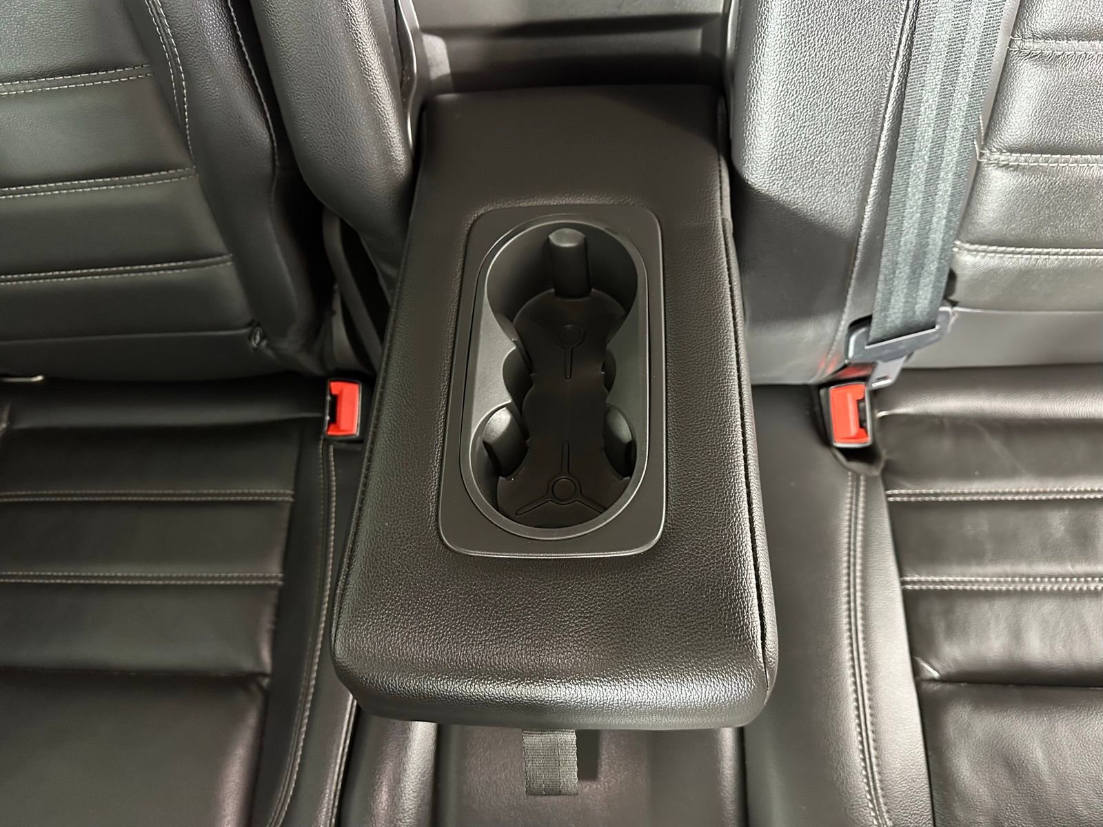 Used 2018 Ford Escape SEL image 30