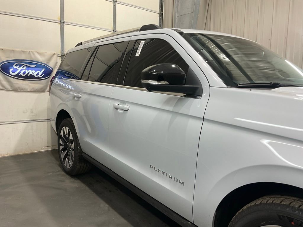 New 2026 Ford Expedition Platinum AWD/4WD image 4