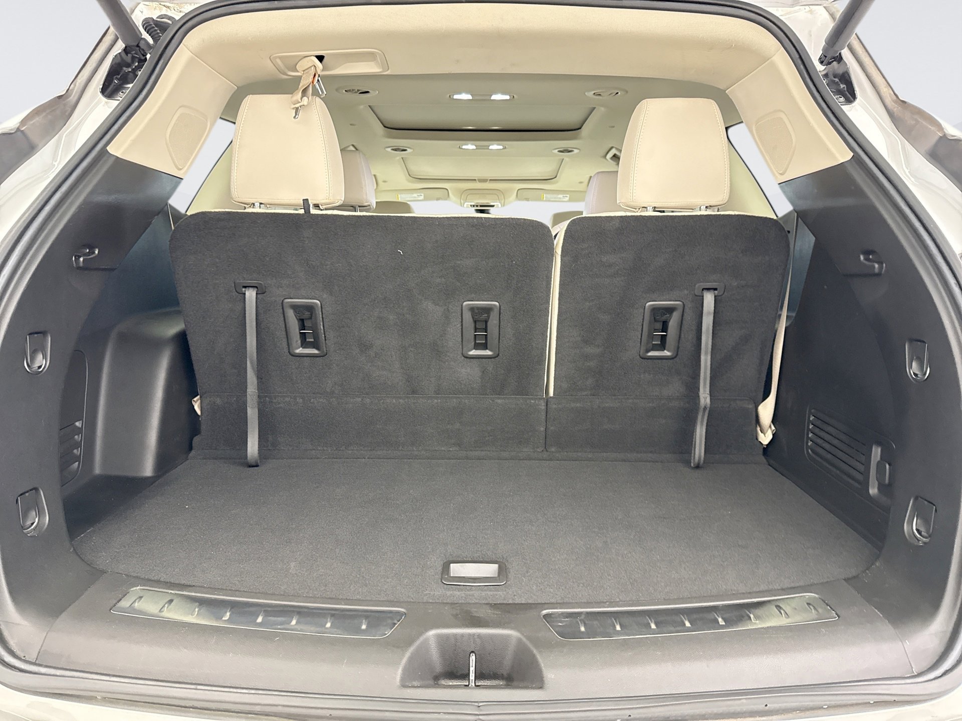 Used 2023 Buick Enclave Essence w/ Experience Buick Package image 20