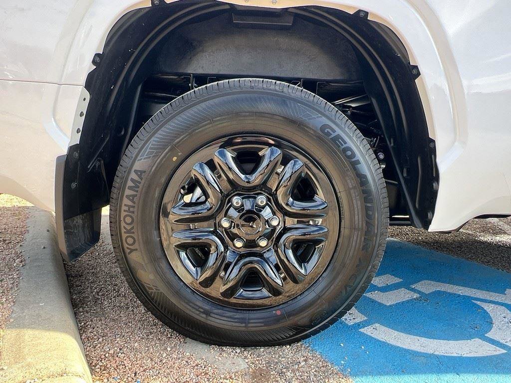 Certified 2026 Toyota Tundra SR image 28