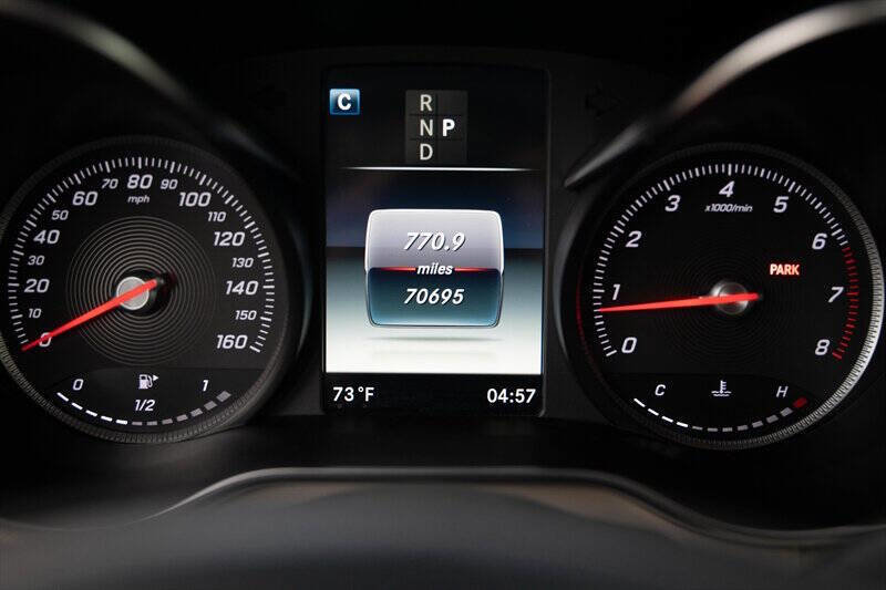 Used 2018 Mercedes-Benz GLC 300 image 12