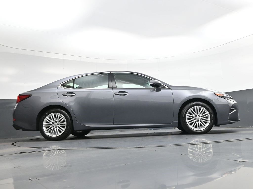 Used 2017 Lexus ES 350 w/ Premium Package FWD image 30