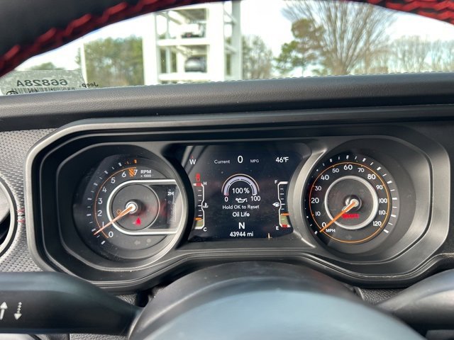 Used 2024 Jeep Gladiator Rubicon w/ Technology Group image 19