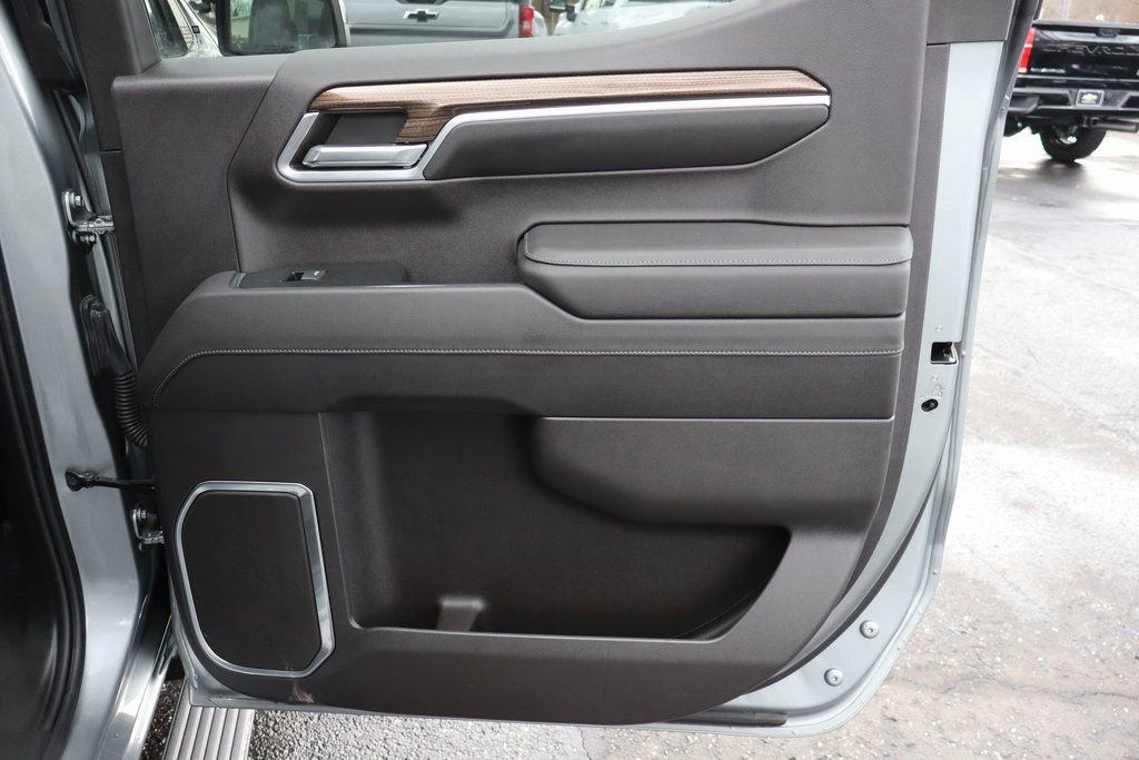 Used 2023 Chevrolet Silverado 1500 RST image 22