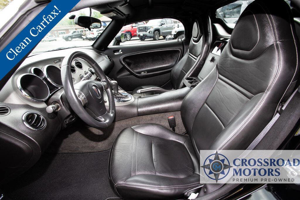 Used 2006 Pontiac Solstice Convertible w/ Premium Package RWD image 14