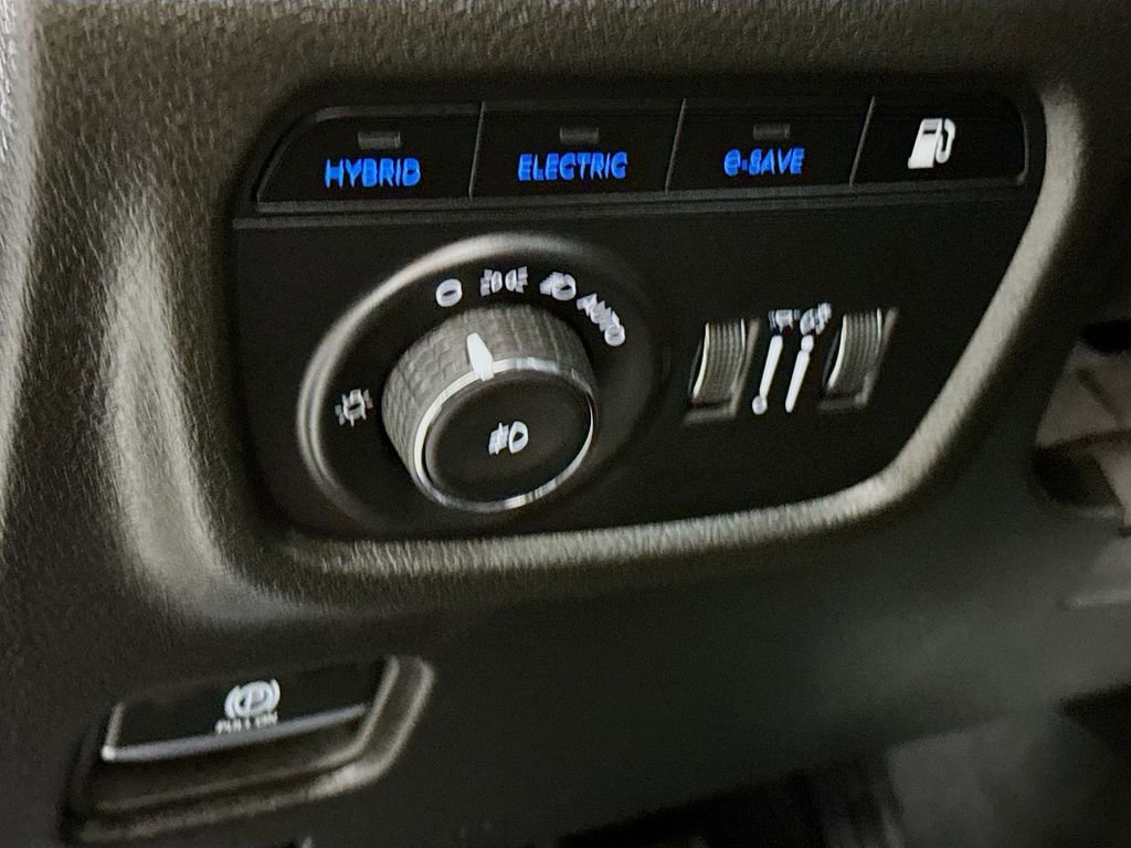 Used 2022 Jeep Grand Cherokee Limited 4xe image 20