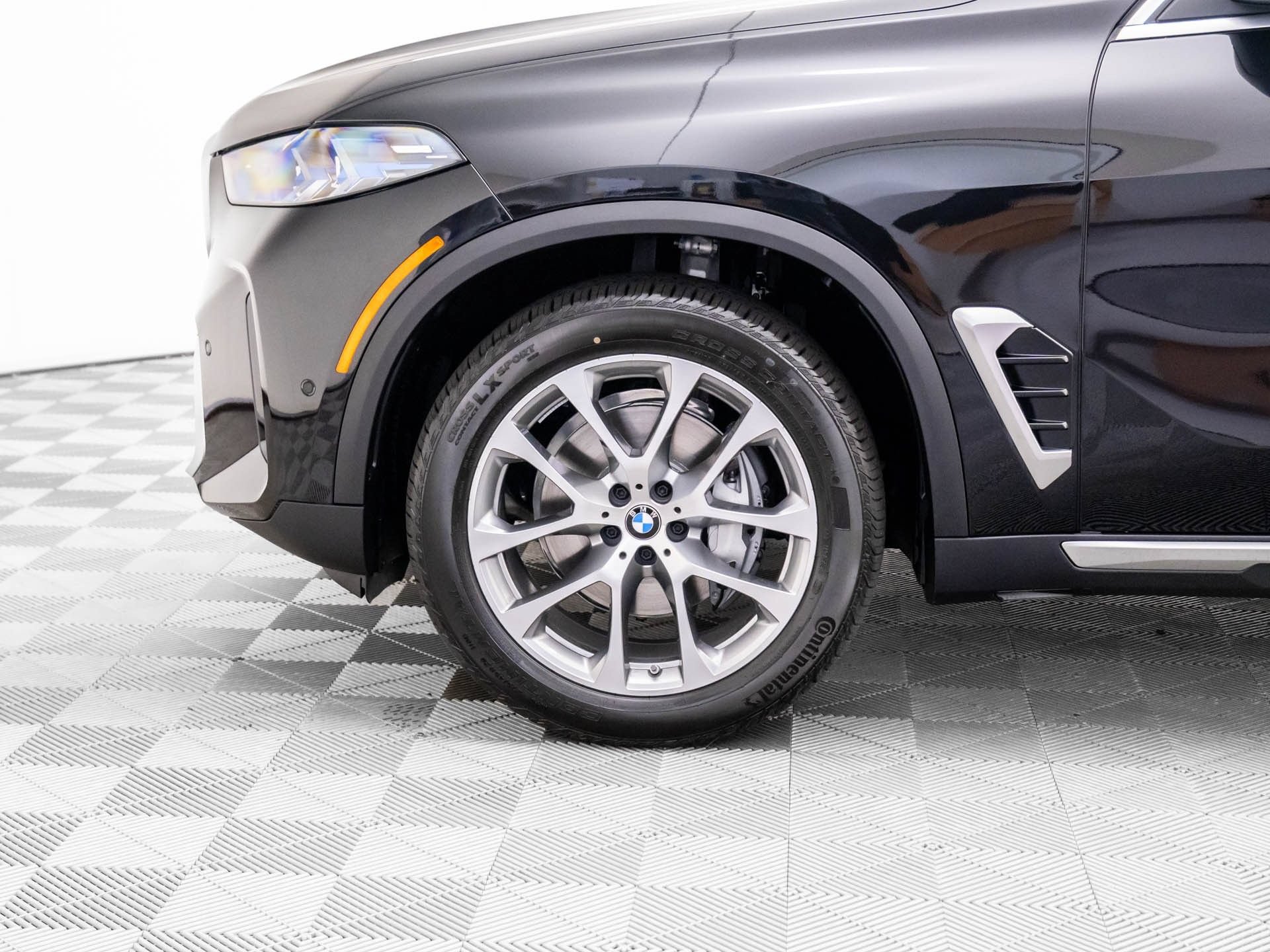 Used 2026 BMW X5 xDrive40i AWD/4WD image 33