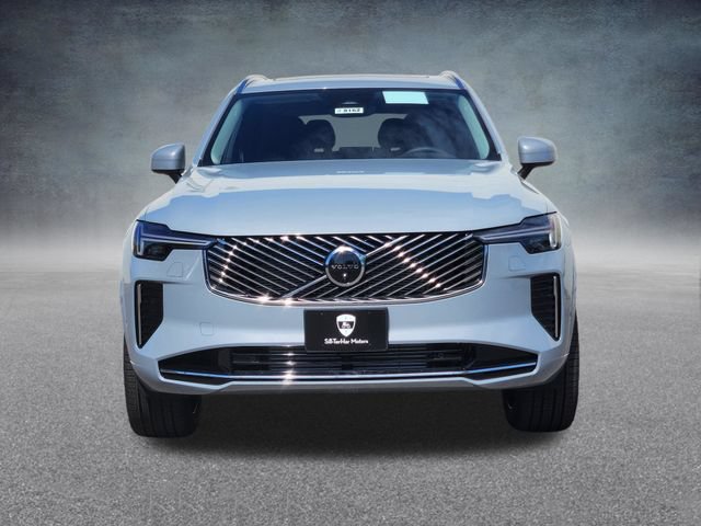 New 2026 Volvo XC90 T8 Plus w/ Protection Package AWD/4WD image 2