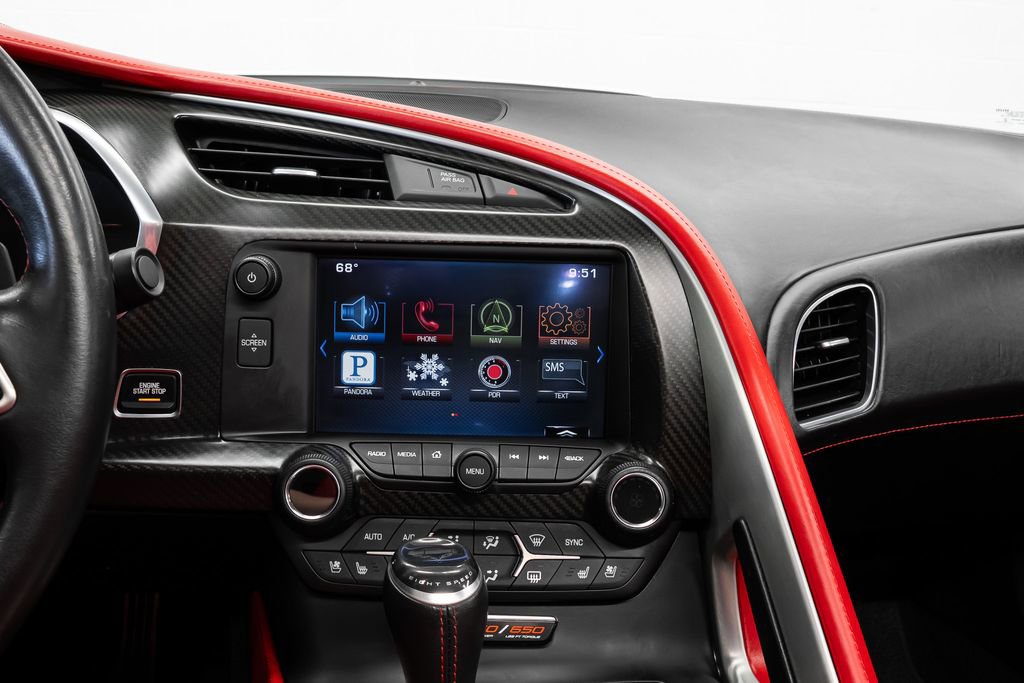 Used 2015 Chevrolet Corvette Z06 w/ 3LZ Preferred Equipment Group image 31