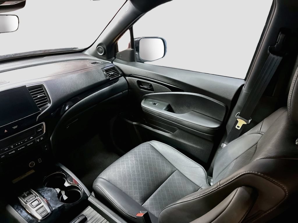 Used 2023 Honda Passport Elite image 25