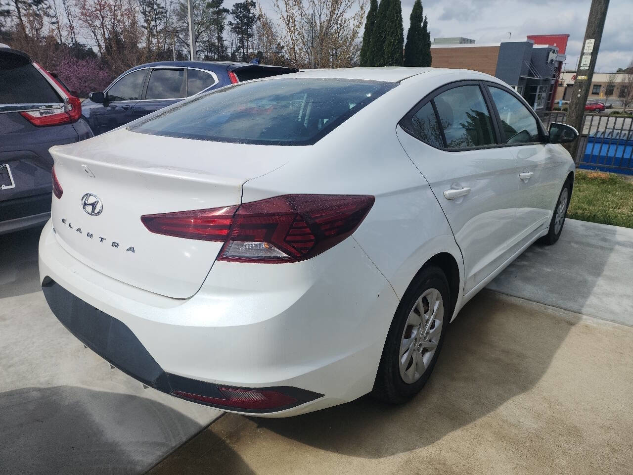 Used 2019 Hyundai Elantra SE w/ Cargo Package image 5