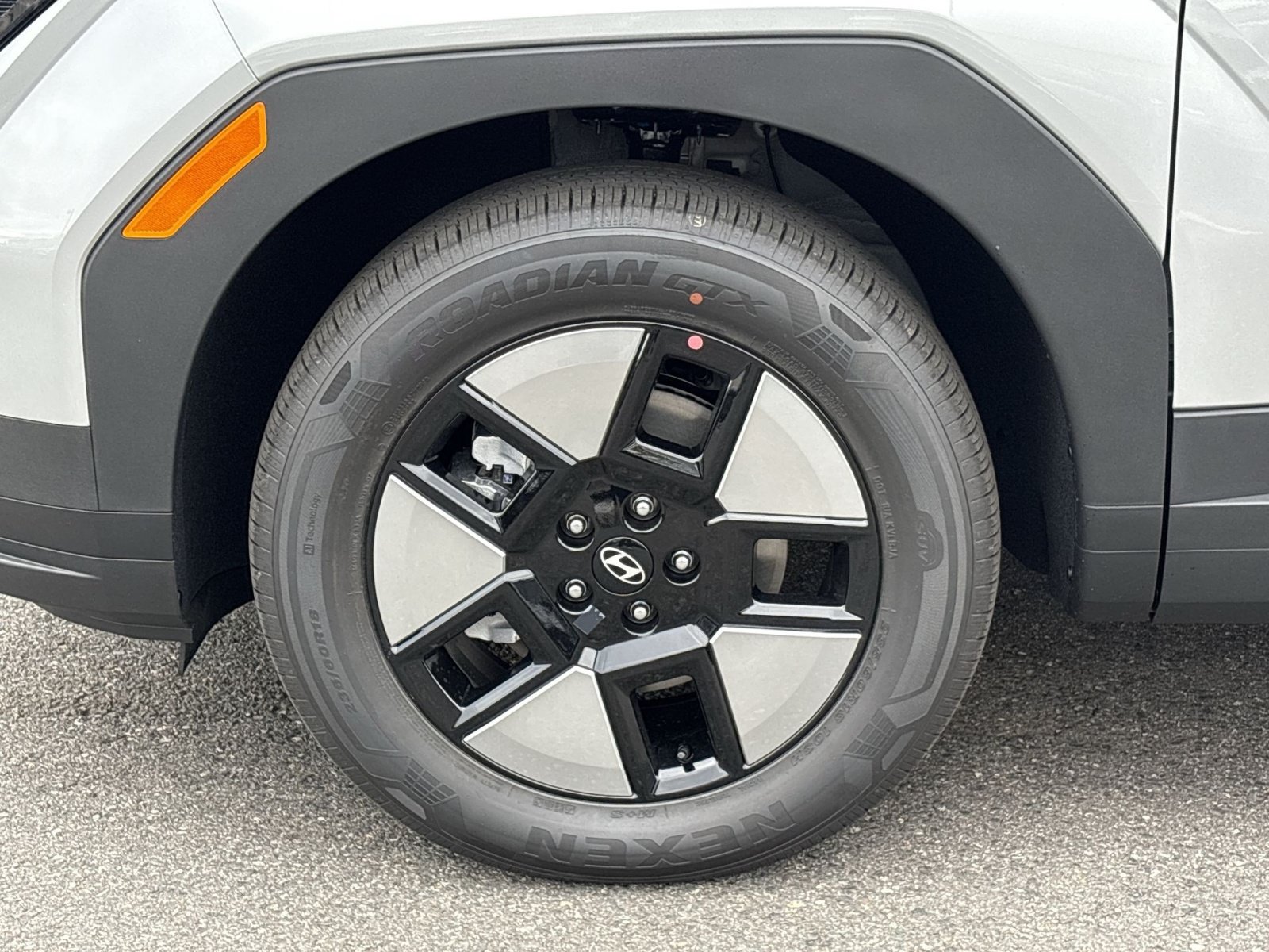 New 2027 Hyundai Santa Fe SEL FWD image 12
