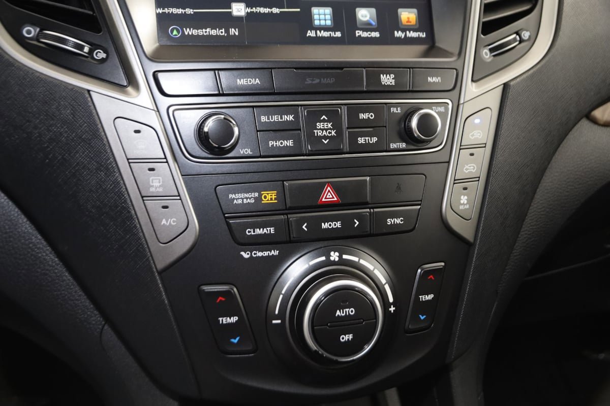 Used 2017 Hyundai Santa Fe FWD w/ SE Ultimate Tech Package 03 image 30