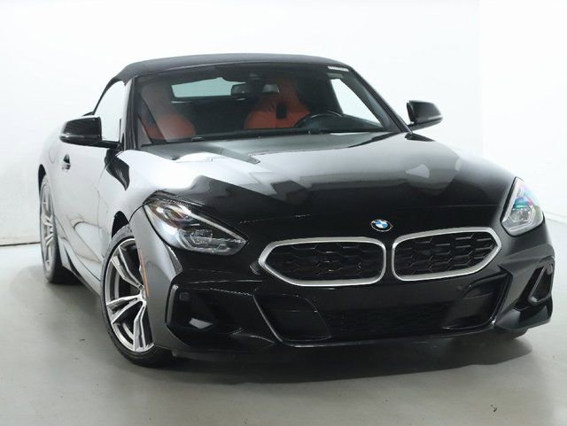 Used 2023 BMW Z4 sDrive30i w/ Premium Package RWD image 2