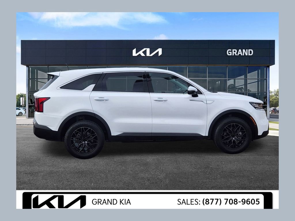 Used 2022 Kia Sorento LX