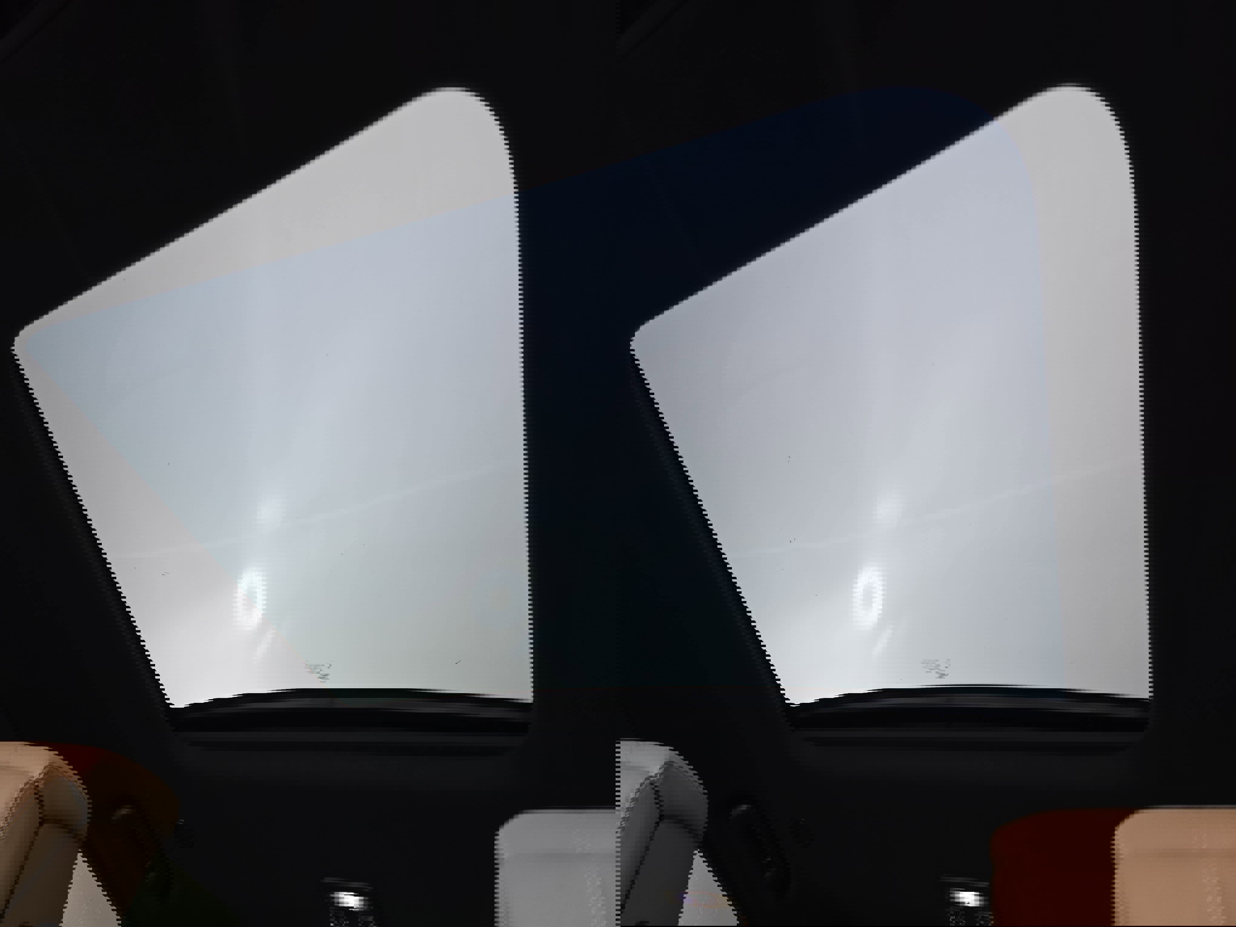 Certified 2025 Land Rover Discovery Dynamic SE image 31