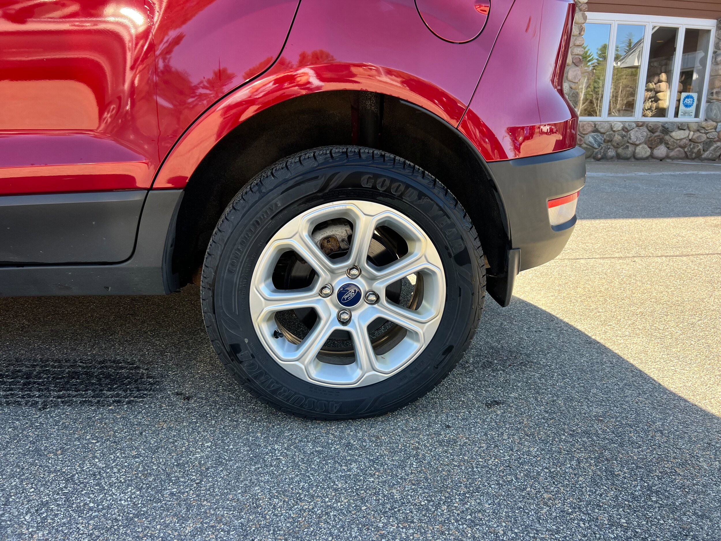 Used 2020 Ford EcoSport SE image 9