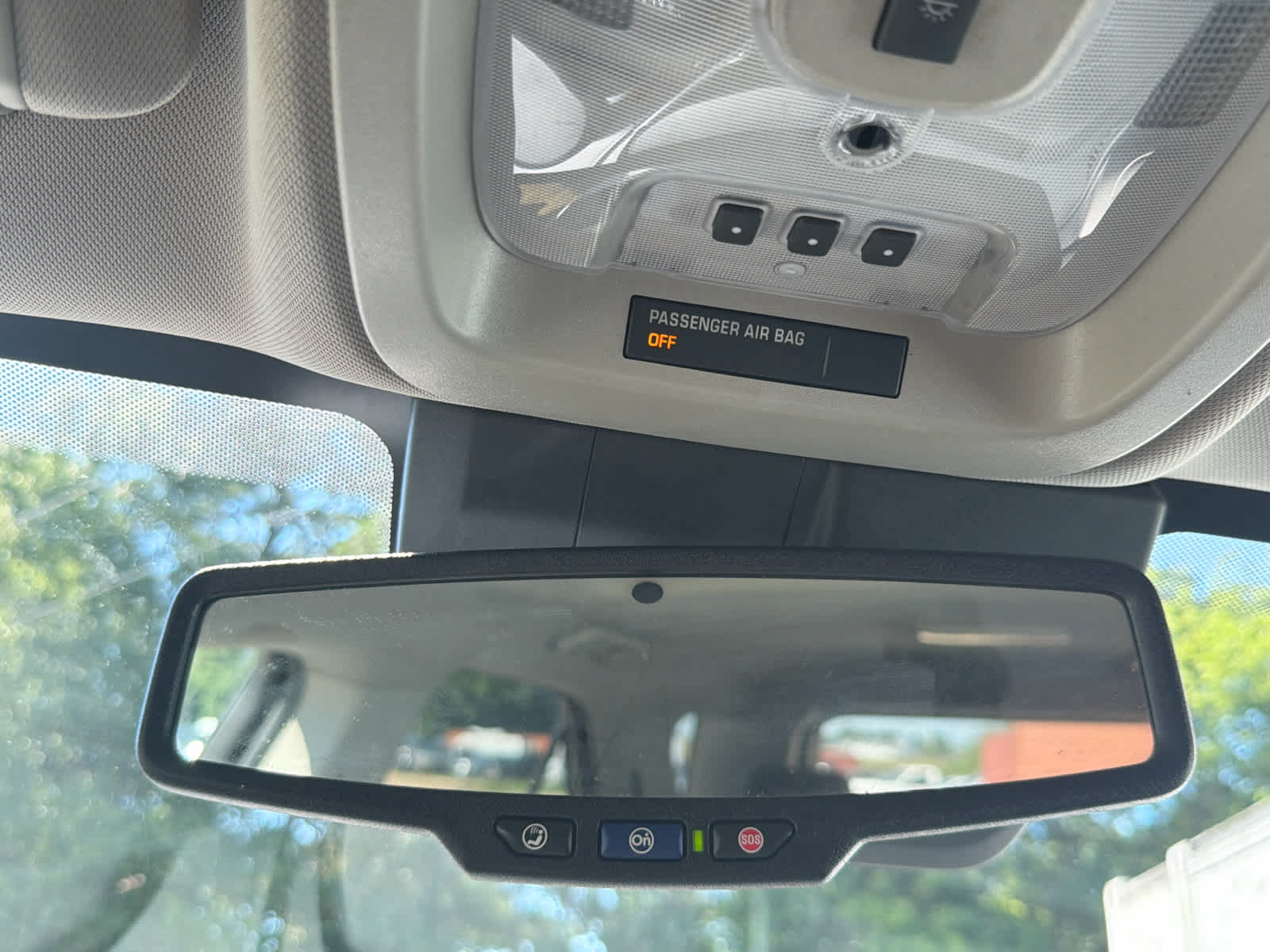 Used 2016 Chevrolet Equinox LTZ w/ Enhanced Convenience Package FWD image 29