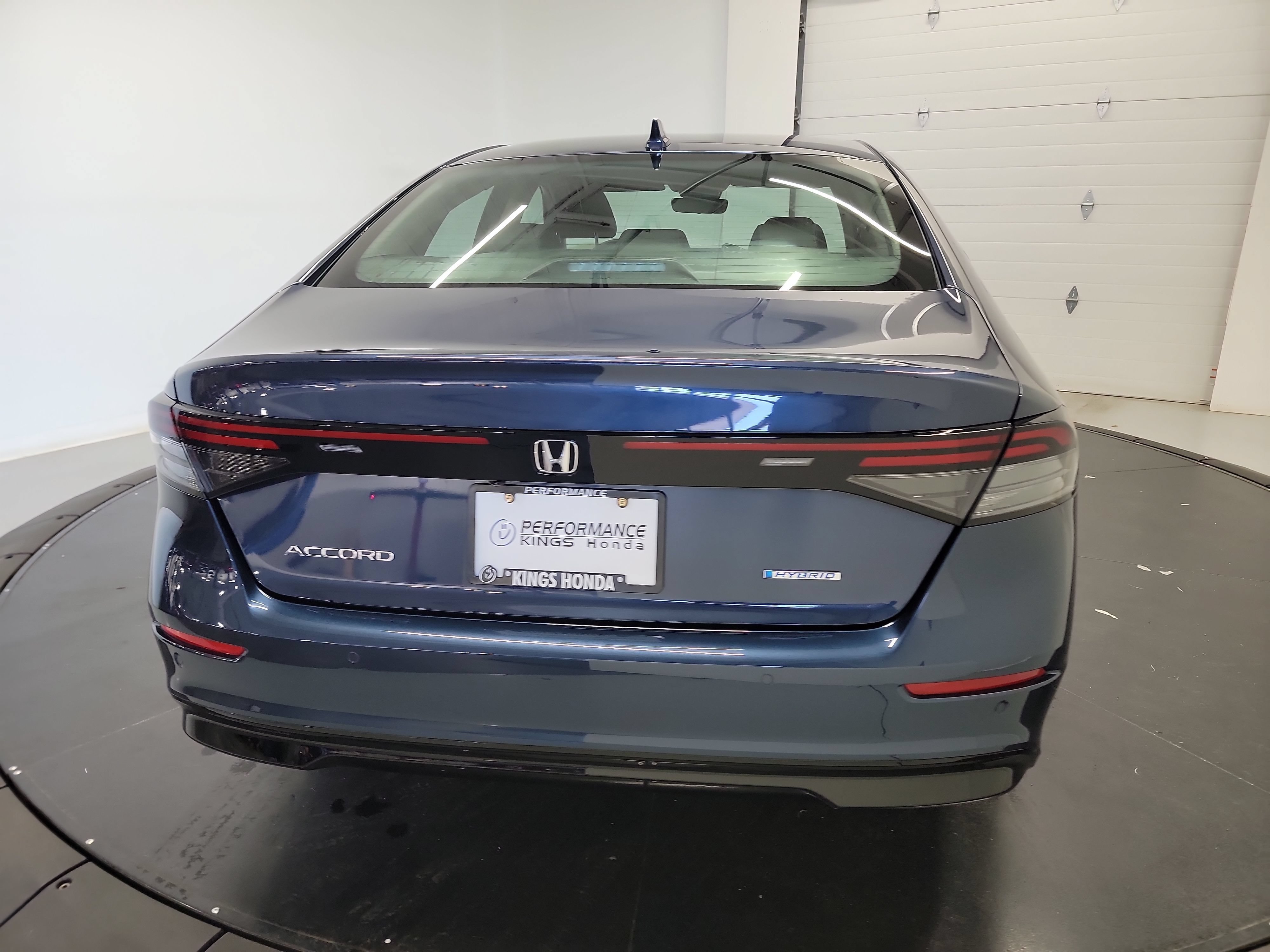 Used 2025 Honda Accord EX-L image 8